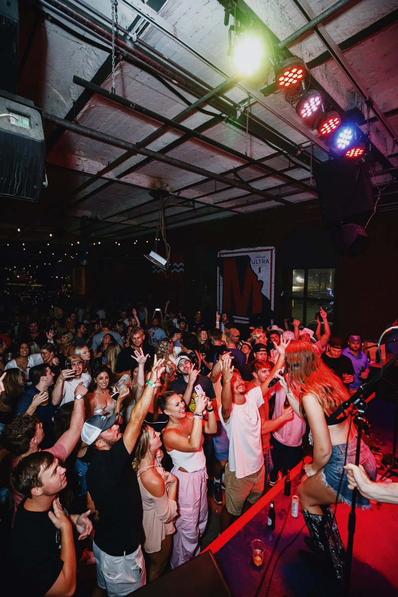 Y’allllll are unreal 😍 thank you for making this weekend SO FUN 🤠 let’s do it again soon ❤️‍🔥❤️‍🔥❤️‍🔥 
📍 <a href="/MidwesternSTL/">The Midwestern</a> 
📍 <a href="/dogdays19/">Dog Days Bar & Grill</a>