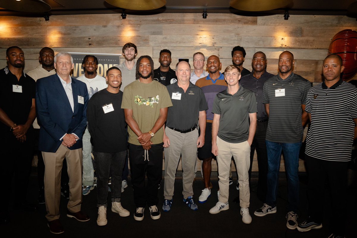 VandyMBB's tweet photo. ⚓️ Kicking off the 2nd annual Pros Play Here alumni event at Kayne Prime downtown. 

Love getting the chance to connect with our alums 💛

#ProsPlayHere https://t.co/zihdqJJ2Om