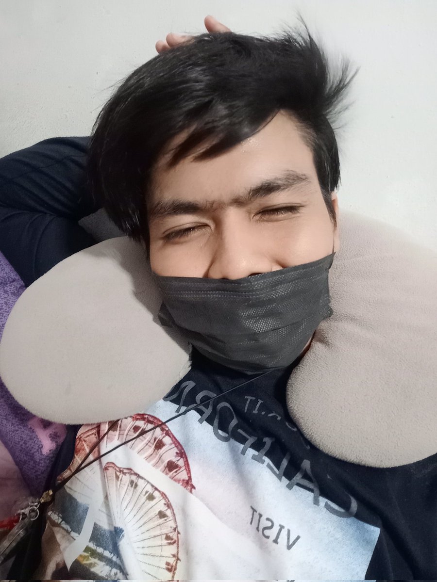 Chawan42T's tweet photo. รับงานได้ไหม😁😁 #กาญจนบุรีรับงาน https://t.co/eq6KuweOLw