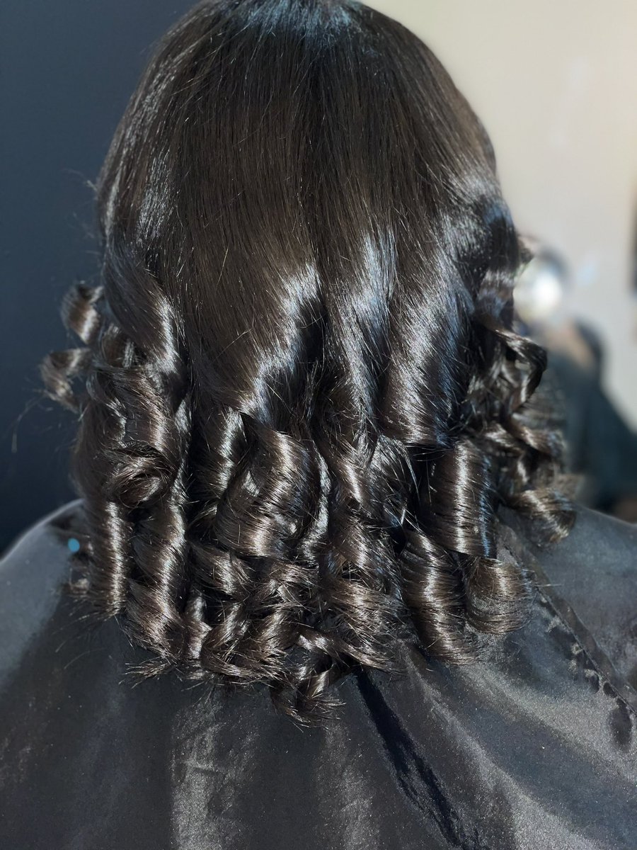keyynah's tweet photo. Hair is my thing.
#baltimorestylist https://t.co/MOT7q8ZWoK