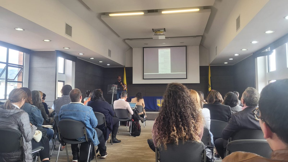 udistrital's tweet photo. #GenerandoUD | Nuestra #UD participó activamente de la Mesa IES prevención de violencias y discriminación, liderada por la Secretaría @Educacionbogota, @secredistmujer, @gerencialgbtiq de la Secretaría de @planeacionbog, espacio que se llevó a cabo en la @USergioArboleda. https://t.co/EWGD2jhjSi