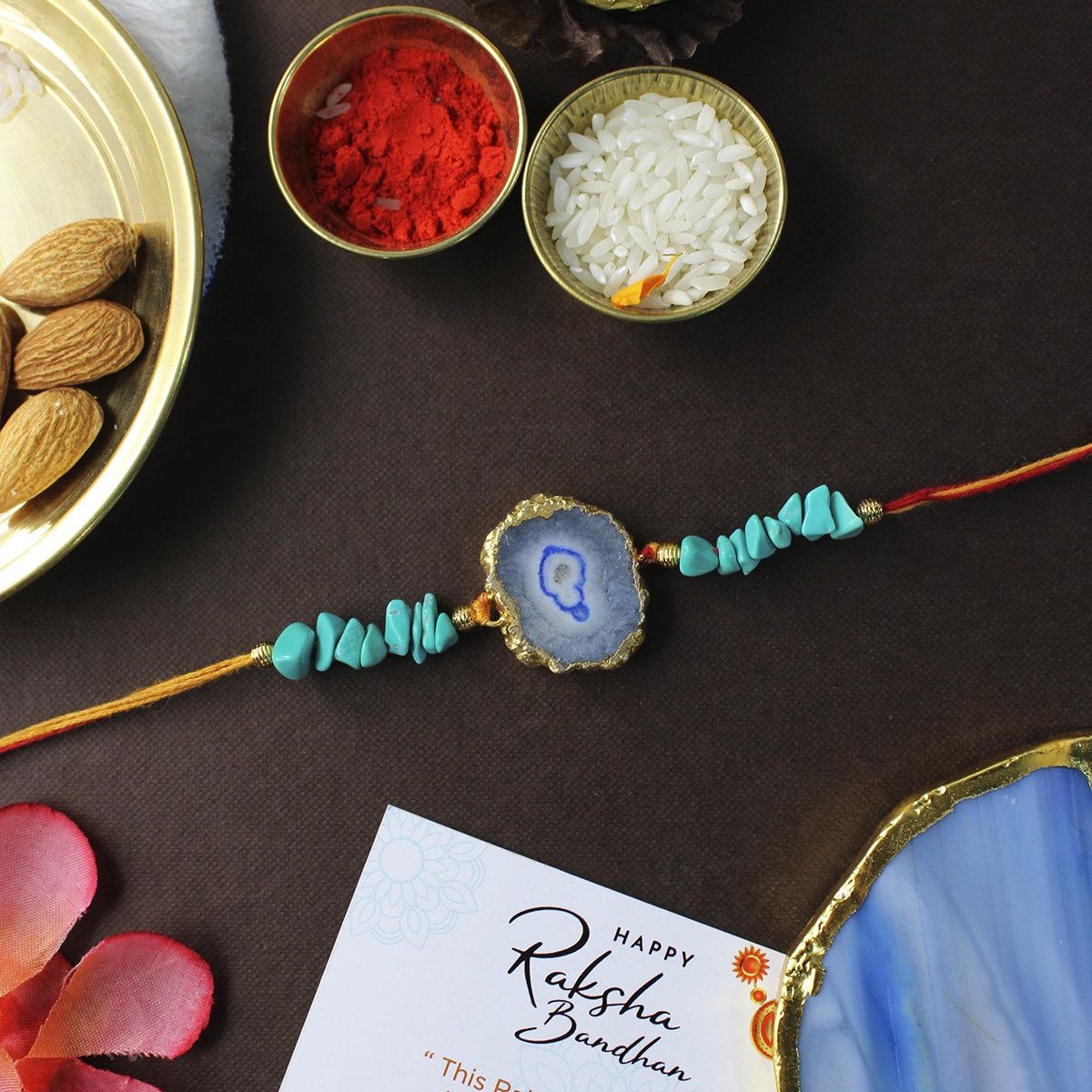 Greetings to all on the auspicious occasion of #RakshaBandhan, a beautiful festival that exalts the eternal bonding between brothers and sisters.

A bond of love, a bond of togetherness, it’s a thread that binds life and hearts. Wishing joy and love to all.❤️