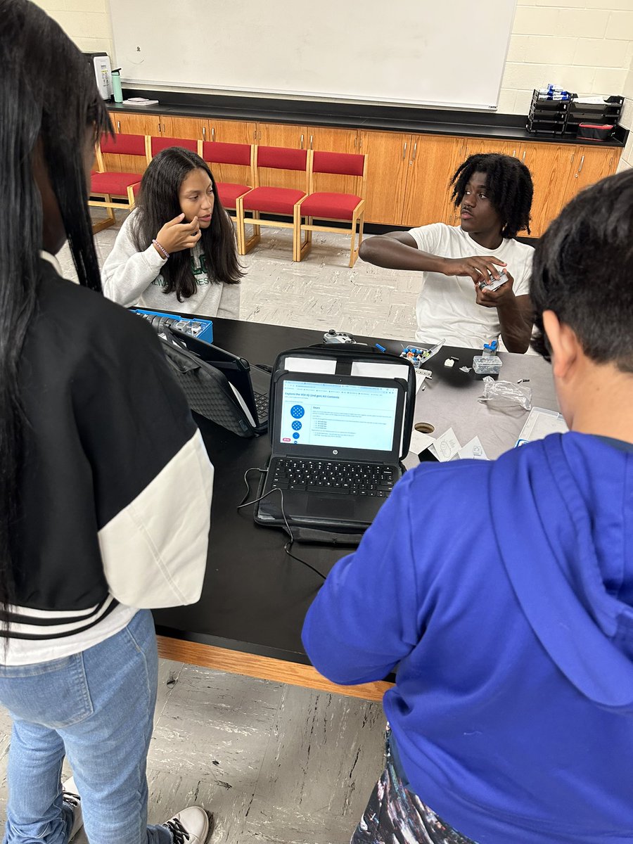 Dr_Misty_Givens's tweet photo. 8th graders finally getting to pop the seal on VEXIQ to implement the programming and coding they have been learning in CS! Watch your toes in the hallways, we’ll be rolling robots through soon! #WinningForKids #VEXTecs #Programming #Coding @drhafza https://t.co/hvtnxYXtbO