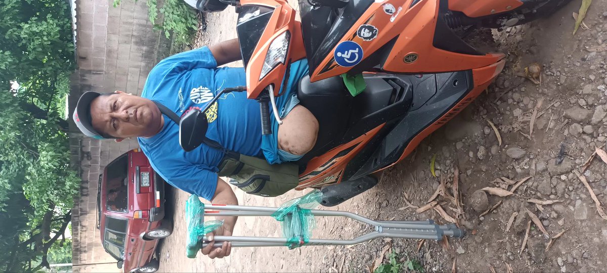 SamaritanosP's tweet photo. La bendición siempre sigue llegando a las personas que más lo necesitan,  hoy entregamos otro par de muletas, a Antonio.  #JUNTOSPODEMOSHACERMAS  @HpdNoticias @sto_yeico  @lexpineda @david_marroco @rockwell_well https://t.co/VC7105o8gw