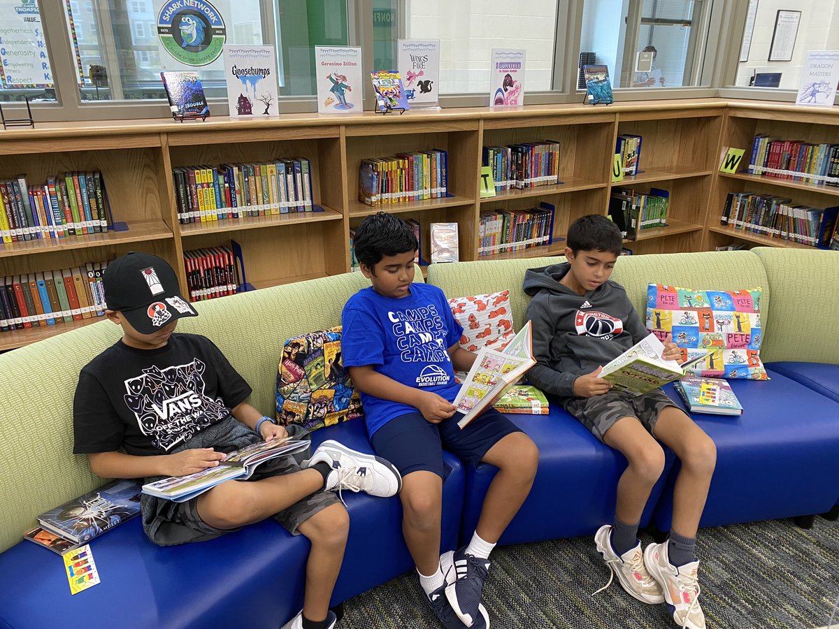 etelibrary tweet media