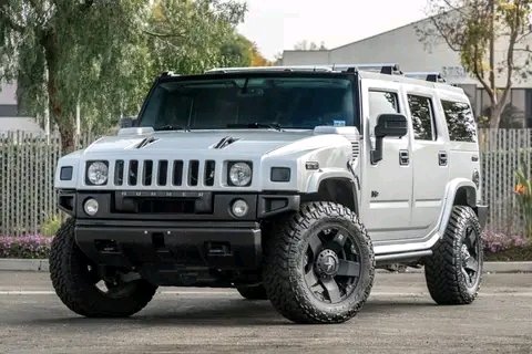 Brunobrian_'s tweet photo. 😍 H U M M E R  👑
#hummer #vehicle #luxury #love #DriveTime https://t.co/OcxlWt6s3I