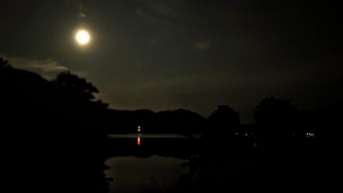 itsalgordon's tweet image. #BlueMoon   
#LochGoil #Scotland