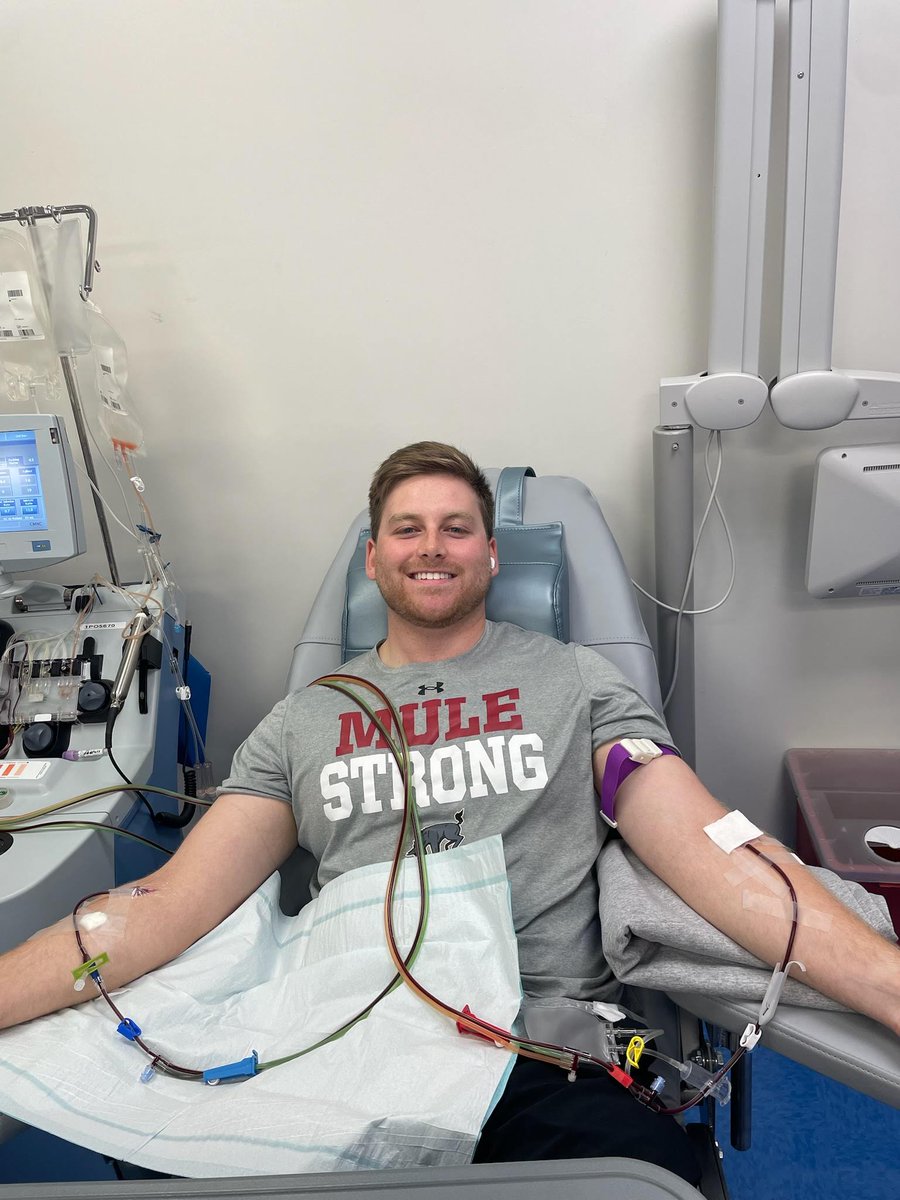 DigInMules's tweet photo. Class of 2022 OL @b_burke7 helped save a life by donating his bone morrow today. The Mule Family is MORE than just football. #OneHeartbeat https://t.co/FldkaRqBGF