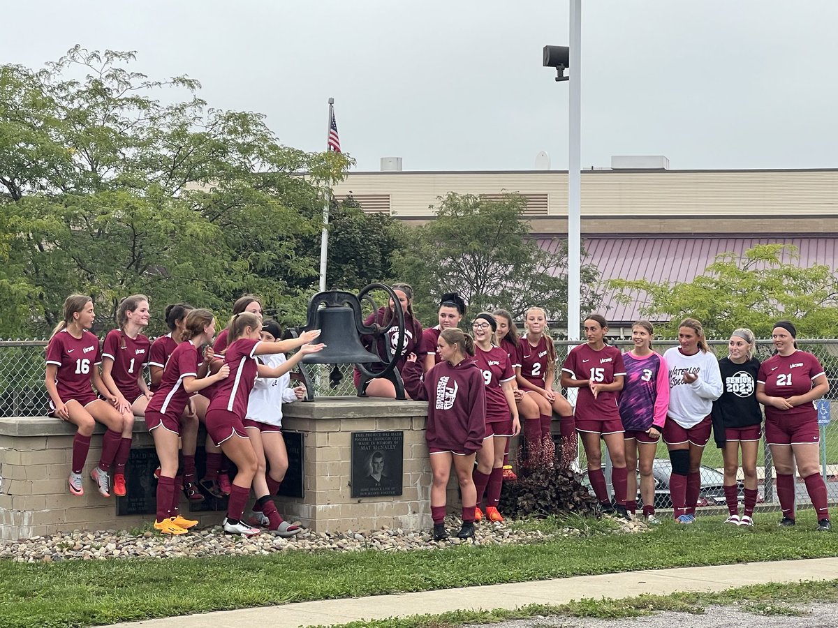 WaterlooVikings's tweet photo. Way to go girls! https://t.co/6OqVqFtl3S