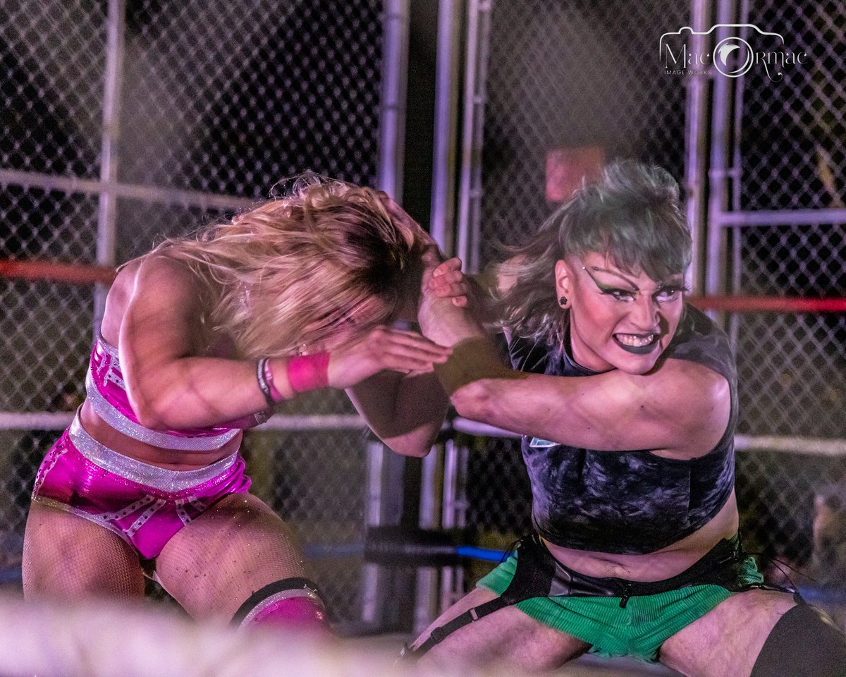 Something about September has got me going mad! 

Moxxi might need to see what @FullQueer Wrestling has to offer at Folsom 🤷🏼‍♂️👨🏼‍🎤🤙

#moxxistrokes  #WWEPhoenix  #GCW  #njpw #aew #ArizonaWrestling #cagematch  #dragqueen #dragwrestling #WrestleDrag #folsom