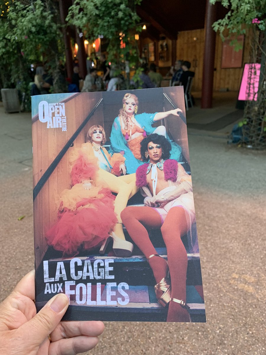 sueellerby's tweet photo. Just WOW! Such an amazing performance of #LaCageAuxFolles tonight. A tremendous cast, staging, choreography, music and beautiful setting all came together to create a fantastic experience. Entire audience on their feet for the well-deserved ovation. Thank you @OpenAirTheatre https://t.co/KJR6tqZKJ8
