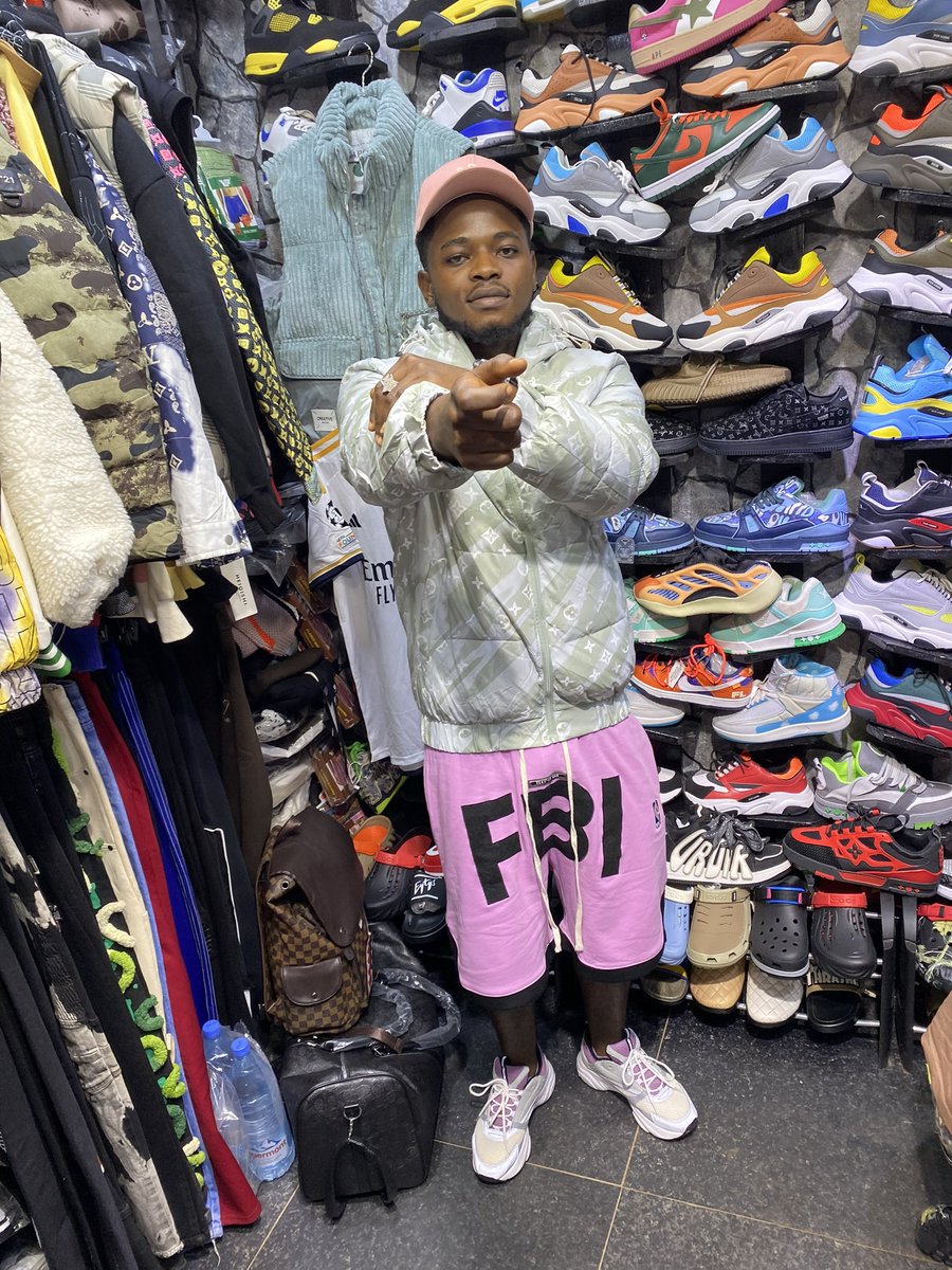 cruz_waine_jr_'s tweet photo. Lyf is easy lyk ABC โฆ Humans made it hard like FBI ๐
๐๏ธ ๐ @ brandy_oscar_shoppin_237
#cruzwainejr #thecurehq #doshing #shopify https://t.co/RPUAemirM9
