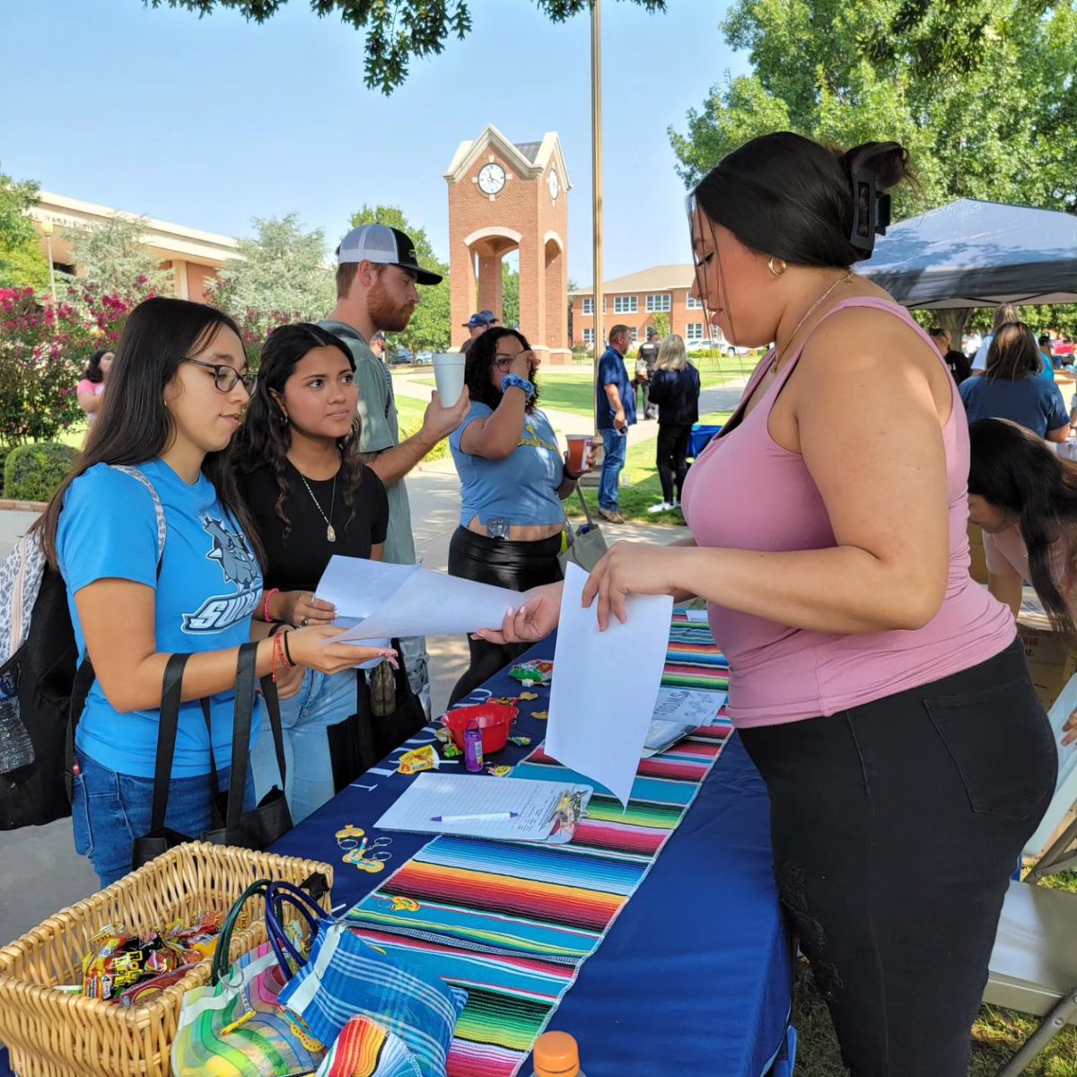 SWOSUHALO's tweet image. Welcome back to campus, SWOSU HALO members! It was so good to see you today! We are also very excited for our new members who joined today! Special thanks to Josefita&apos;s Kitchen for providing the refreshing aguas frescas!!