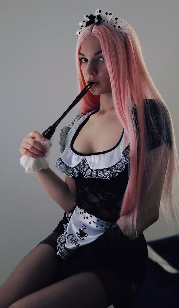 solywwl's tweet photo. Shall I make you some coffee?☕️ Or fulfill your other desire?😳 https://t.co/SoP5oMRpFB