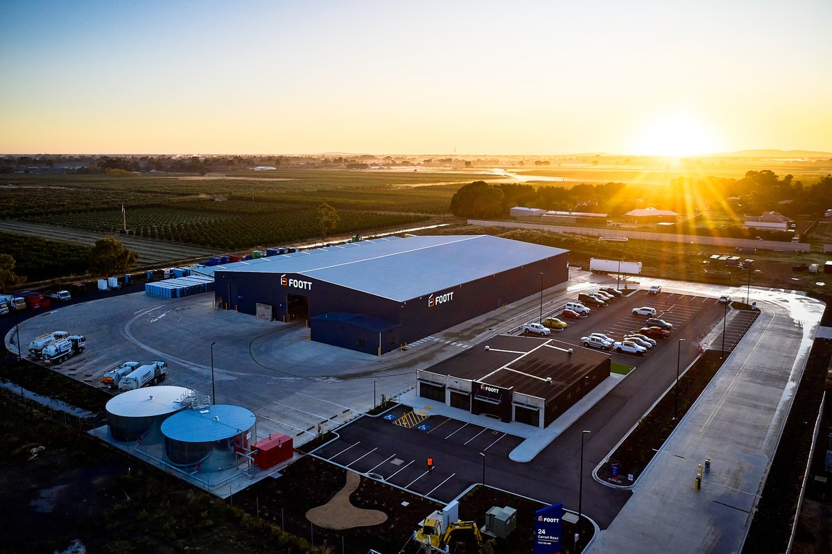 FoottWSolutions's tweet photo. Proud Garbo moment!
30 years of hard work can be seen in this picture of our new office complex and recycling processing facility.  Showcasing what regional businesses are capable of and we stand proud with our community who has supported us to build our dream. https://t.co/umWbHoUvay