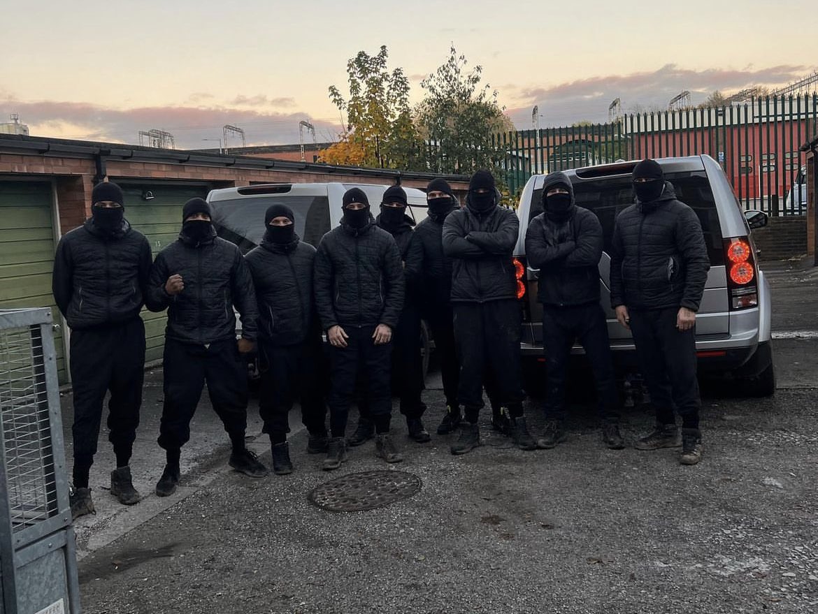 Jake_Hanrahan's tweet photo. One of the Stockport Monitors (activists who protect fox hunt saboteurs from increasingly violent hunters) has been sent to prison for 20 months for allegedly assaulting some toff engaged in a fox hunt. You can write to him here if you want and put money on his tab. https://t.co/LhU6IcVHSf