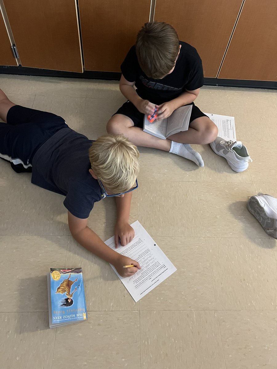 MrsSugg_RWE's tweet photo. Collaborating, quoting evidence from the text, and finding symbolism is just the start of our adventure using our new EL curriculum… “Esperanza Rising” has them engaged &amp; challenged! @Hamilton_RWE https://t.co/GMPWWjdohs