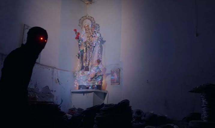 paco_ml's tweet photo. #Anhell69 contrapone las mutaciones sociales y cinematográficas de una Colombia con padre ausente que lucha por encontrar su lugar tras el conflicto. Se trata de un cine de los que sobran, de uno donde los encuentros con fantasmas son estimulantes es un (trans)citar generacional. https://t.co/k44wWSaVZb