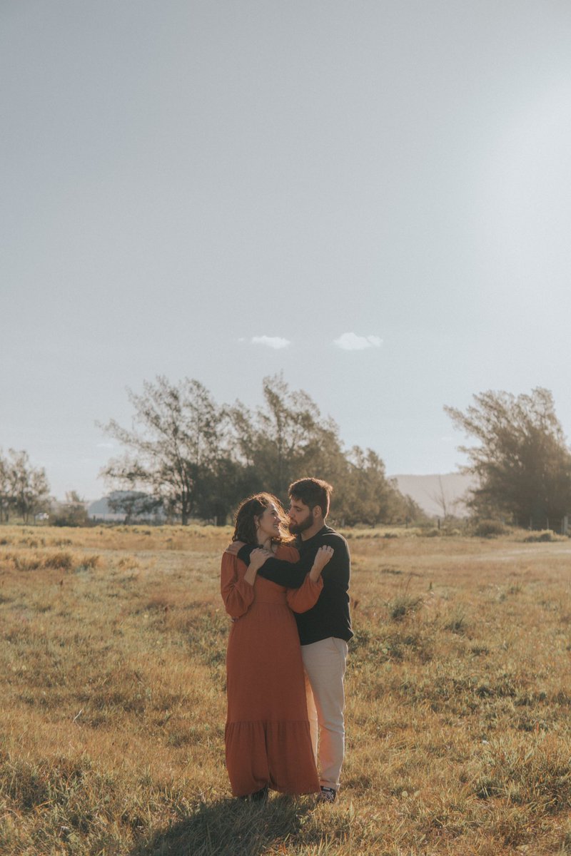 Becafreitas's tweet photo. Postando aqui também só porque as fotos do nosso ensaio de pré wedding ficaram incrivelmente LINDAS https://t.co/xiSuSqiN21