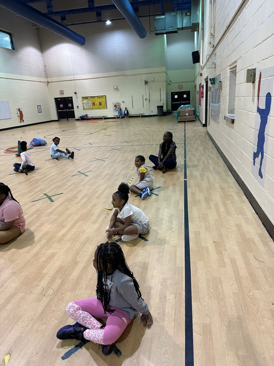 CallMeDrB's tweet image. I’m nervous about my test in PE!!!”…Guess what @hodge_kia does👇🏾.  I ❤️ to see it! #CreatingChampions 🥇💗🙌🏾 @goateclark @ConleyHillsCubs @DrTamaraCandis @SmithTeaches2