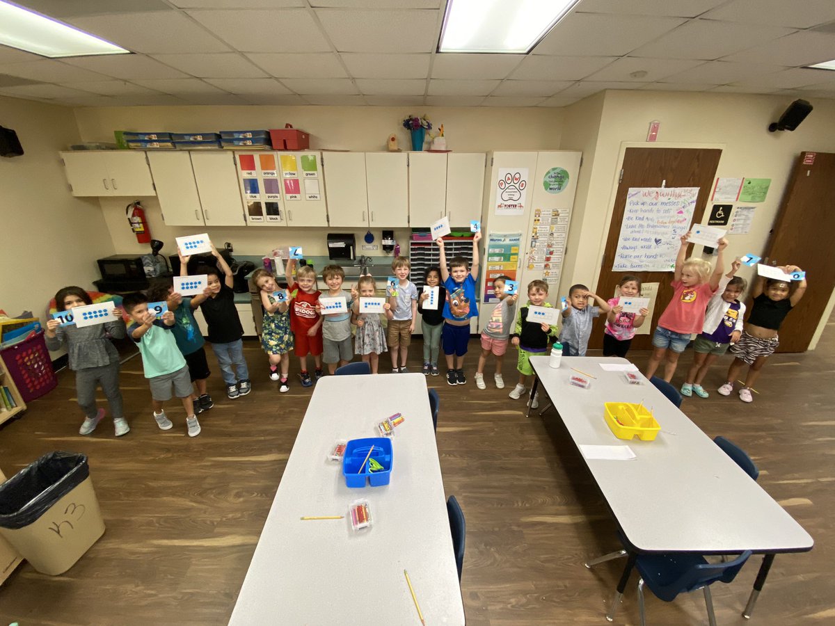 Today in math we made a number line! We found our partner by matching the numeral to the 10 frame, and then we got in line from least to greatest. #BridgesMath #Bridges #TexasTeacher #ITeachKinder <a href="/HumbleISD_FE/">Foster Elementary</a>