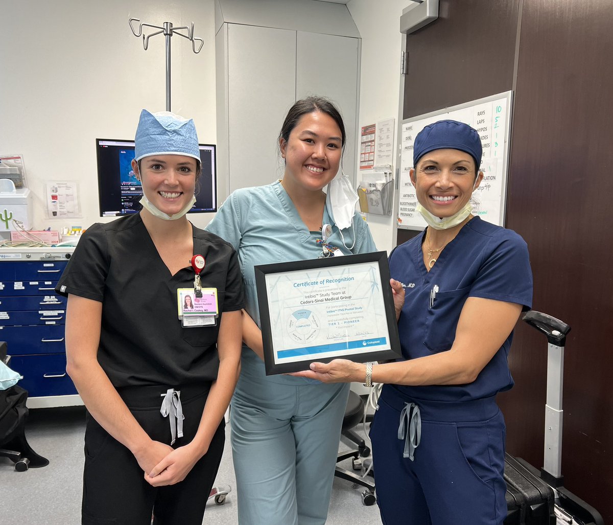 Fortunate to be able to participate in the Coloplast Intibia implantable tibial nerve stimulator clinical trial and have such great support from Amy Hoang  and the Cedars-Sinai research team…and I can always rely on the residents (thanks @rachelcaskey) to assist me in surgery.