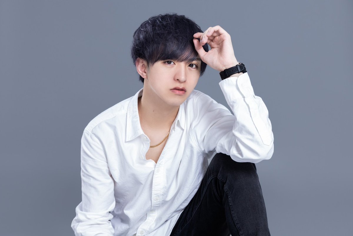 ryuw0rld2's tweet photo. 8月30日(水)締め日���業最後に高級シャンパンで見事にラストソングで締めくくったのはこの男!!
新堂和真producerでした✨
グルダン壇上を経験しているこの男が今年はどんな先を見つめているのか🔥
#悪魔小悪魔俺和真
#小さな巨人
#大魔王和真
#LegendPlayer https://t.co/ne7xja2Nso