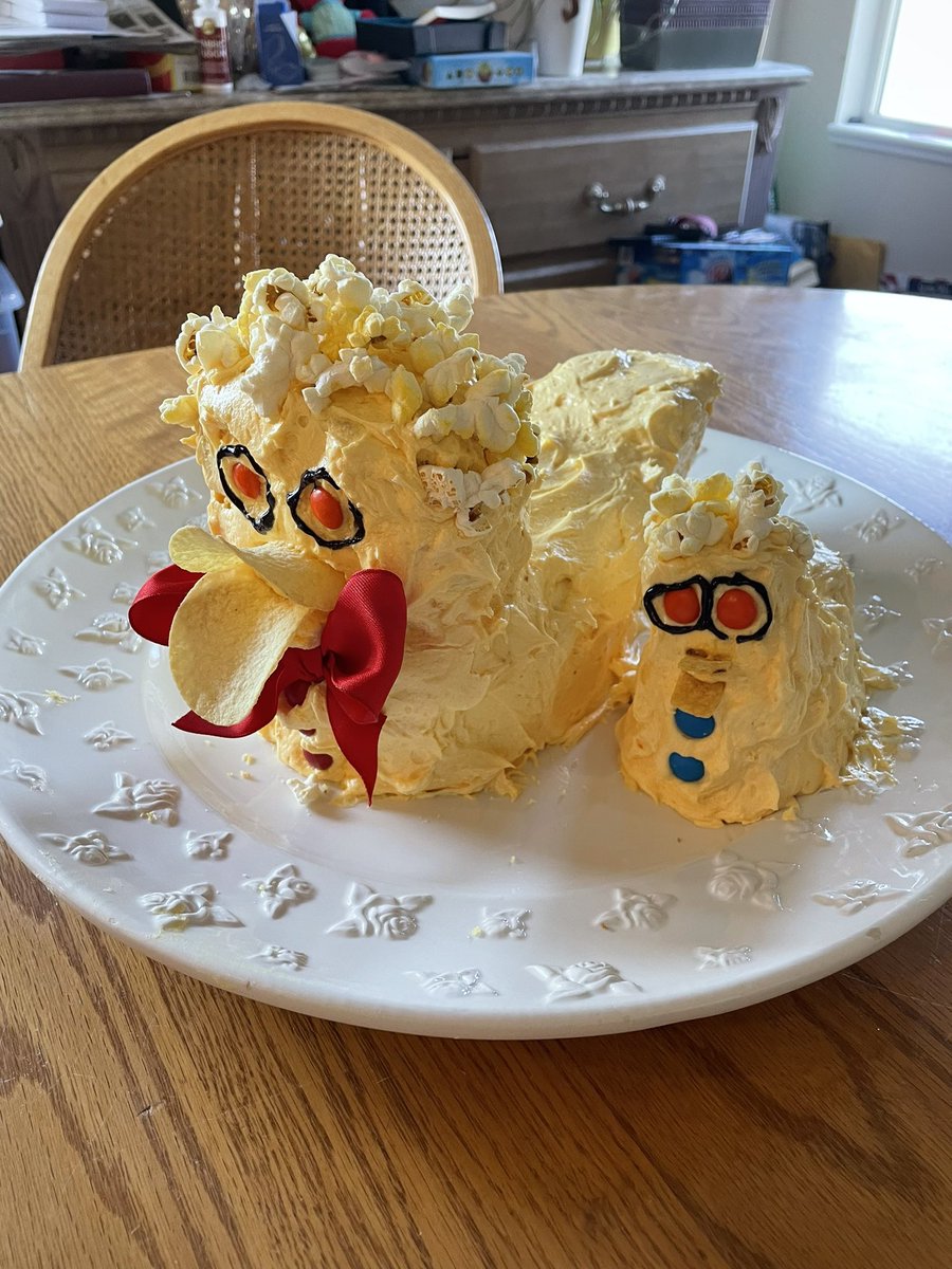 For Taryn’s birthday I channeled my inner Bluey and made a Duck Cake!