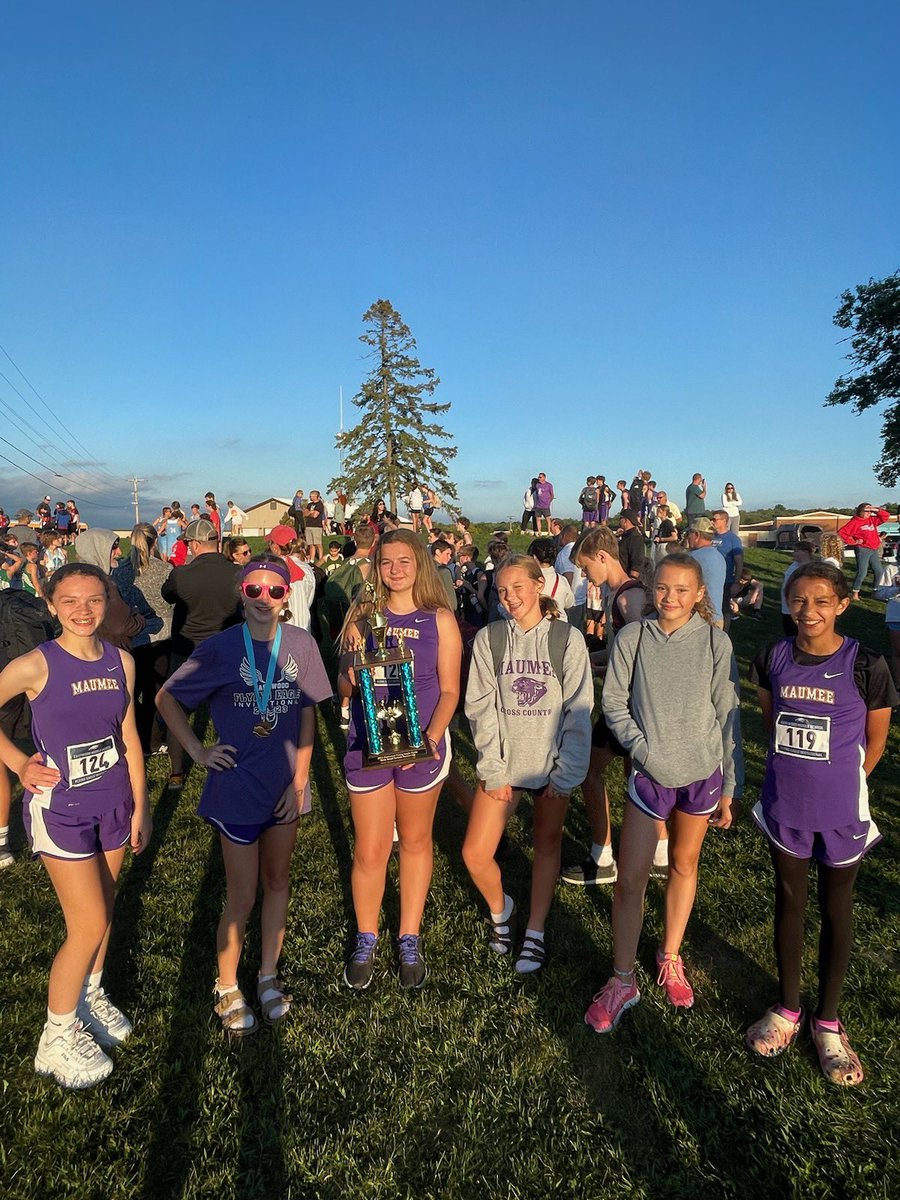 Congratulations to our girls CC team 🎉 Small Division Runner Up @ Eastwood Invitational &amp; Arriana placed 1st 🥇