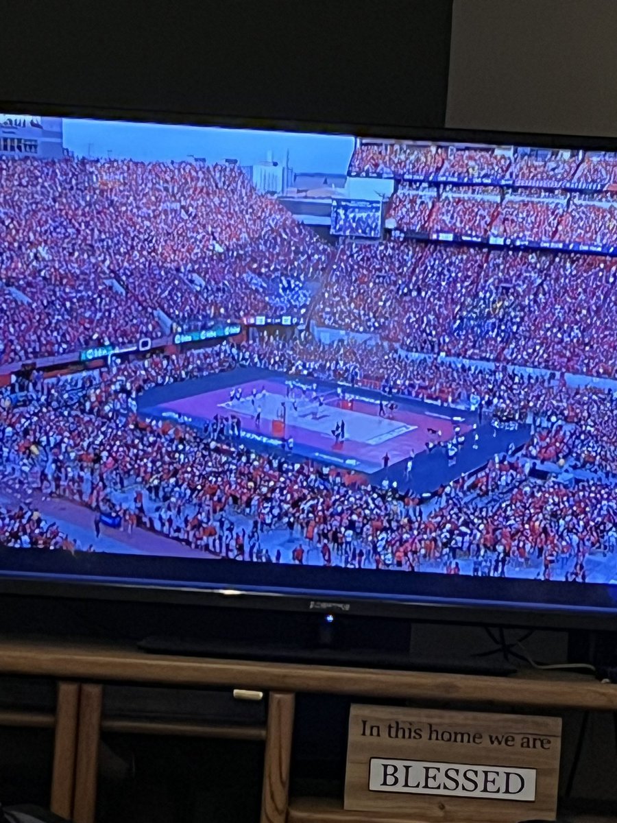 Outdoor volleyball filling a football stadium 🏐in Nebraska!  How cool 😎 is this!! 
<a href="/MontiVolleyball/">Monti Volleyball</a>
