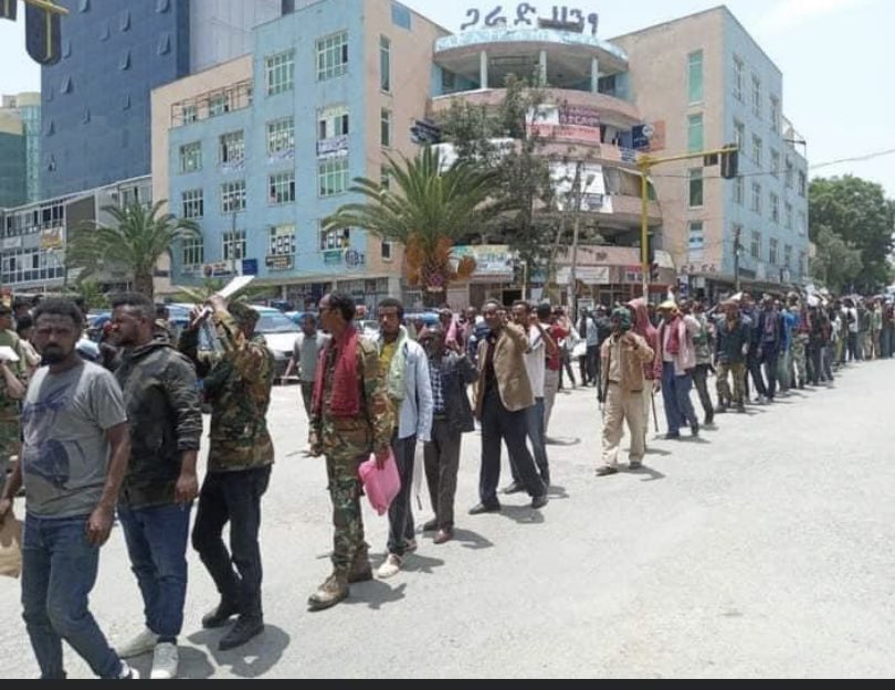 BashirHashiysf's tweet photo. TDF deserves  respect, they put guns down for peace! 

#Tigray TDF Heroes must not be forgotten 
TDF have sacrificed their all to save Tigray People from the brutal invasion of Eritrea,  Emirates, Russia and Ethiopia gov't which invited the foreigners foreigners to Tigray,

TIRA should not have waited until they go out on the streets to ask for their rights. @reda_getachew why do you keep on giving lip service while these heroes still keep protesting,