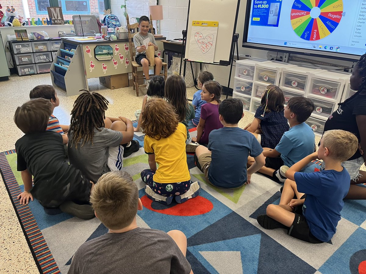 Caroline McNulty tweet media