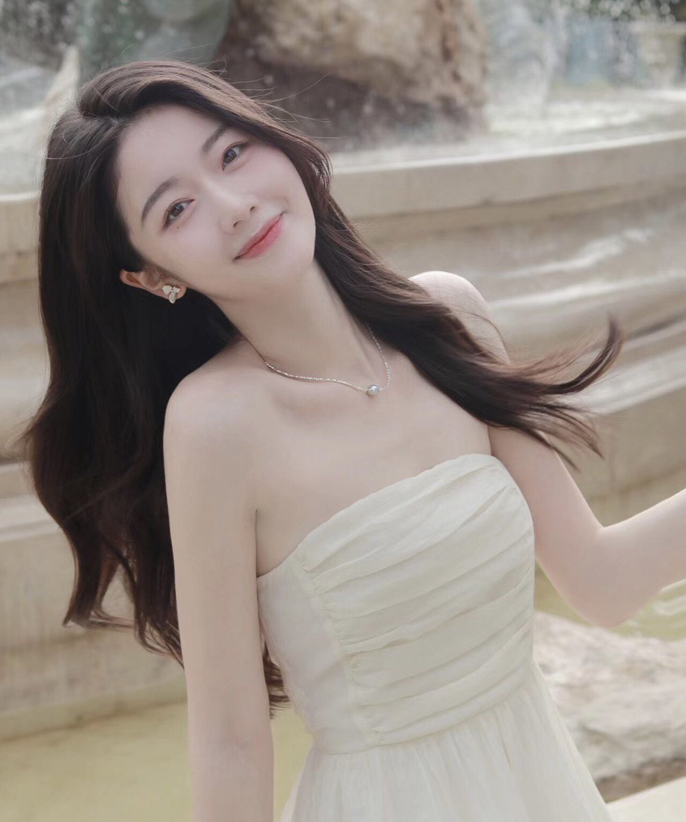 limingyu528's tweet photo. 有趣的人是我，你不一层一层剥开又如何知晓人生百味，悄悄告诉你们，苦了谁也千万别苦了你兄弟。 https://t.co/2BIelj5u6c