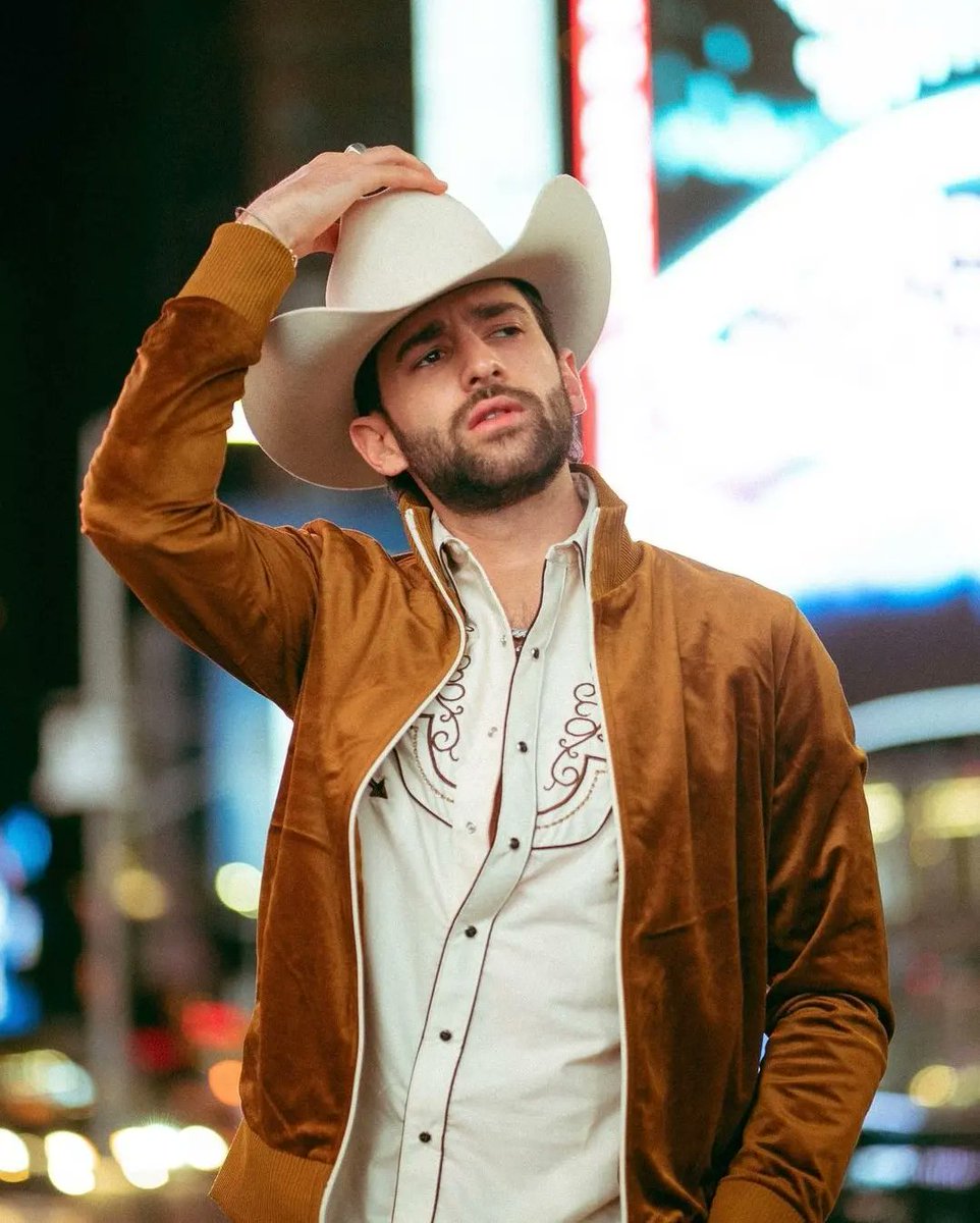 #Repost <a href="/musicmandomx/">Mando</a> with <a href="/let/">let</a>.repost 
• • • • • •
Di que eres norteño sin decir que eres norteño!🌵🤠❤️‍🔥