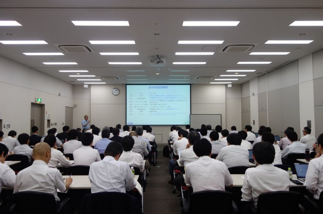 JPCA_official's tweet image. 【セミナー申込は9/4まで！】
業界屈指のパネリストにより、高機能・高速化する半導体を支える
次世代パッケージ基板として注目のガラスコア基板に焦点を当て
可能性の探索を行います。
詳細はこちら！
jpca.jp/wp-content/upl…
#チュートリアル #パネルディスカッション #ロードマップ #ガラスコア