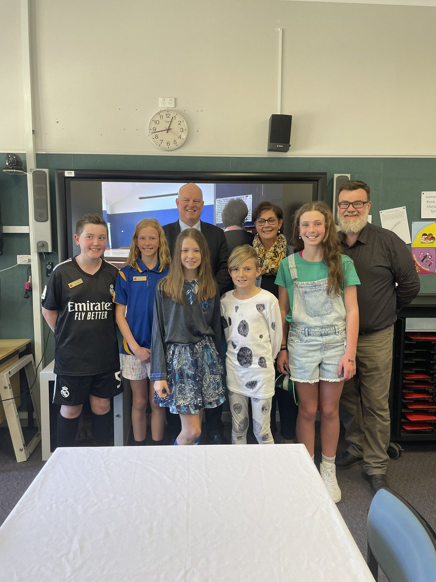 Fabulous to travel to Luke Somerville’s Elermore Vale PS today to farewell their amazing Music teacher, Lyndell Robertson and meet their Book Parade ready students! Outstanding individualised care and teaching quality.