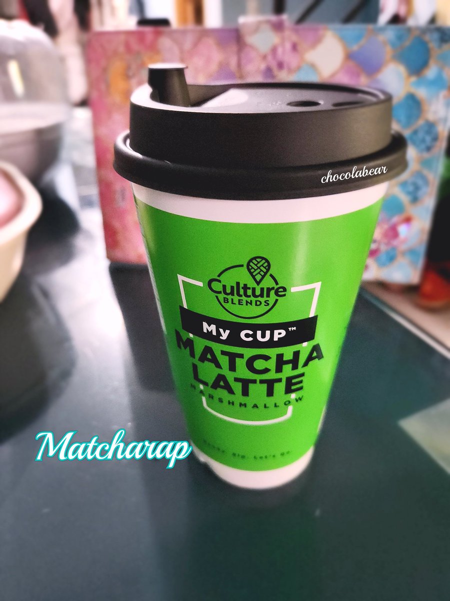 Chocolabear's tweet photo. This is currently my favourite to drink on a gloomy weather. π§
#Matcha #Matcharap https://t.co/DujEN0W2vE