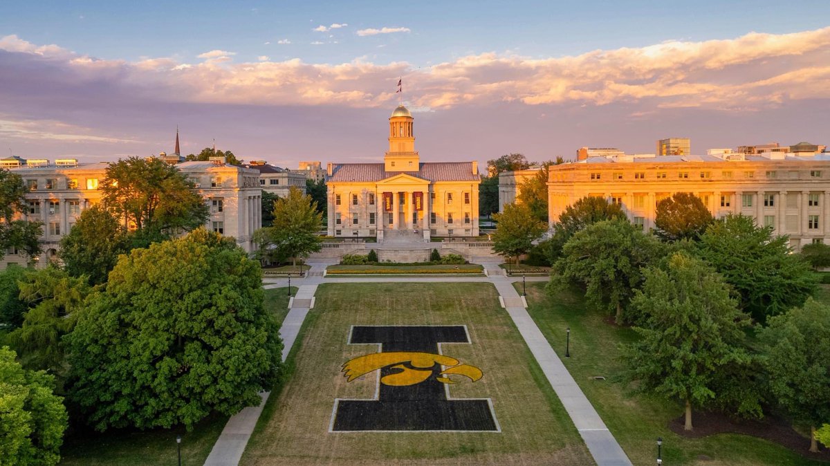 htown_hawkeyes's tweet photo. Ready for some football, Hawkeyes?? Meet ya @NicksPlaceHou for some brunch and mimosas!  11am this Saturday 9/2. https://t.co/4Eq4IUSRAN