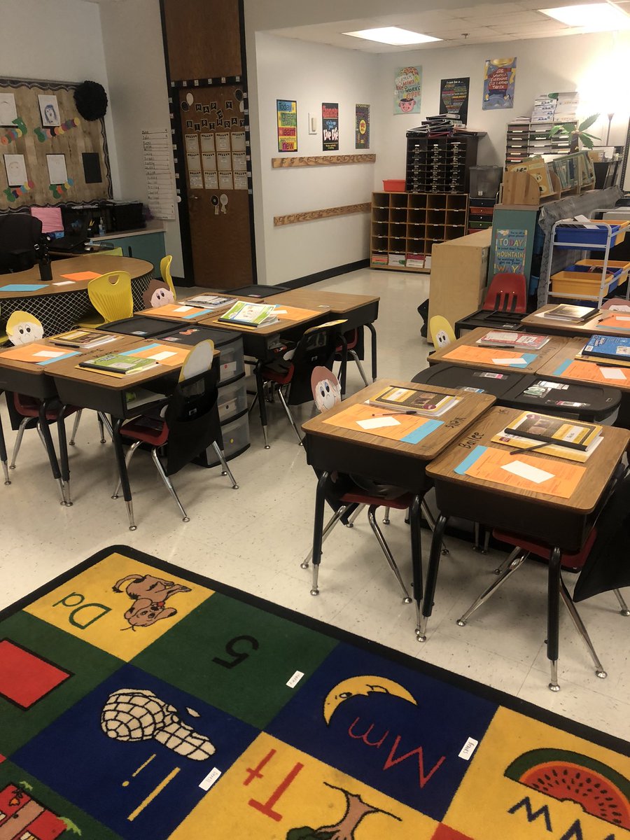 kerridmanning's tweet photo. Thank you to all the parents for coming out tonight for curriculum night. I’m excited to work in partnership with you and your students this year! #CCES @dr_cheatham @mremoryrawlings https://t.co/1yoK6bQ2uv