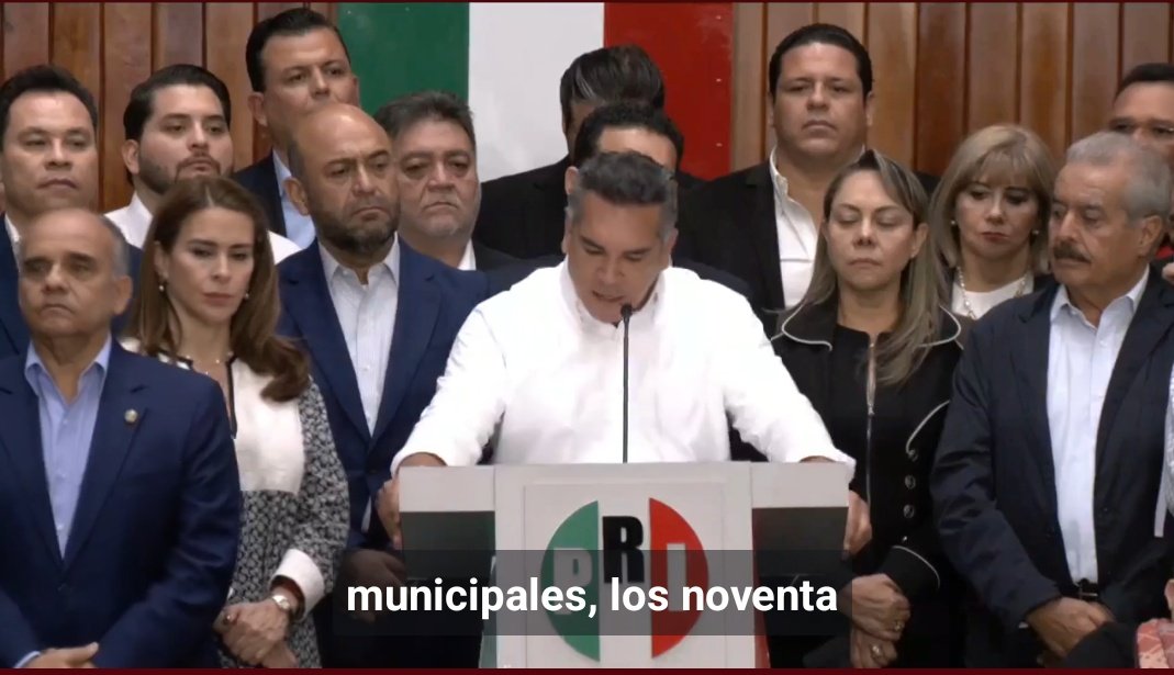 #oaxaca Alito del @PRI en conferencia de prensa, reconoce que @XochitlGalvez lleva una amplia ventaja a @BeatrizParedes, por lo que respaldan su candidatura en el frente amplio.

#México #Morena
#EleccionesGenerales2023 

@DoroteoMorro