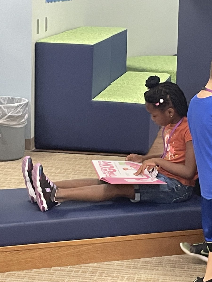 lincolnmisd's tweet photo. Our Bears are discovering the 💜 of learning at our library, where students dive into 🌎s of knowledge and imagination. It's not just a space for finding the perfect 📚but a hub for discovery &amp; connection, fostering a love for learning that will last a lifetime. @MontgomeryISD https://t.co/V6zDRDq8iE