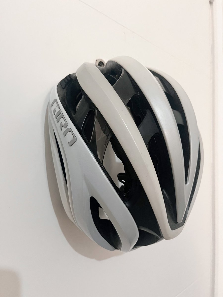 amngvs's tweet photo. Wts Giro Aether size m, 100% original good condition #fnfjb https://t.co/90O9MVqrIZ