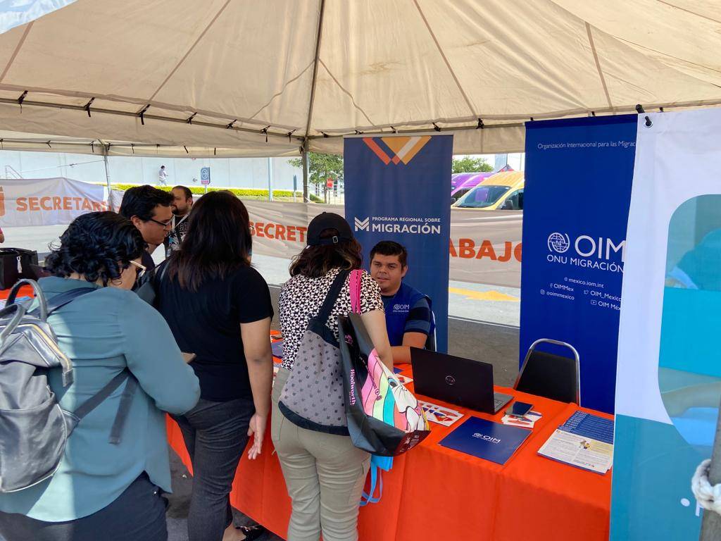 OIM_Mexico's tweet photo. 💼 En #NuevoLeón participamos con el @empleogob_mx en la Feria Nacional del Empleo dirigida a la inclusión laboral de la juventud, promoviendo los servicios de la #OIM México para la asistencia a las personas #migrantes. https://t.co/bqZapDbUbv