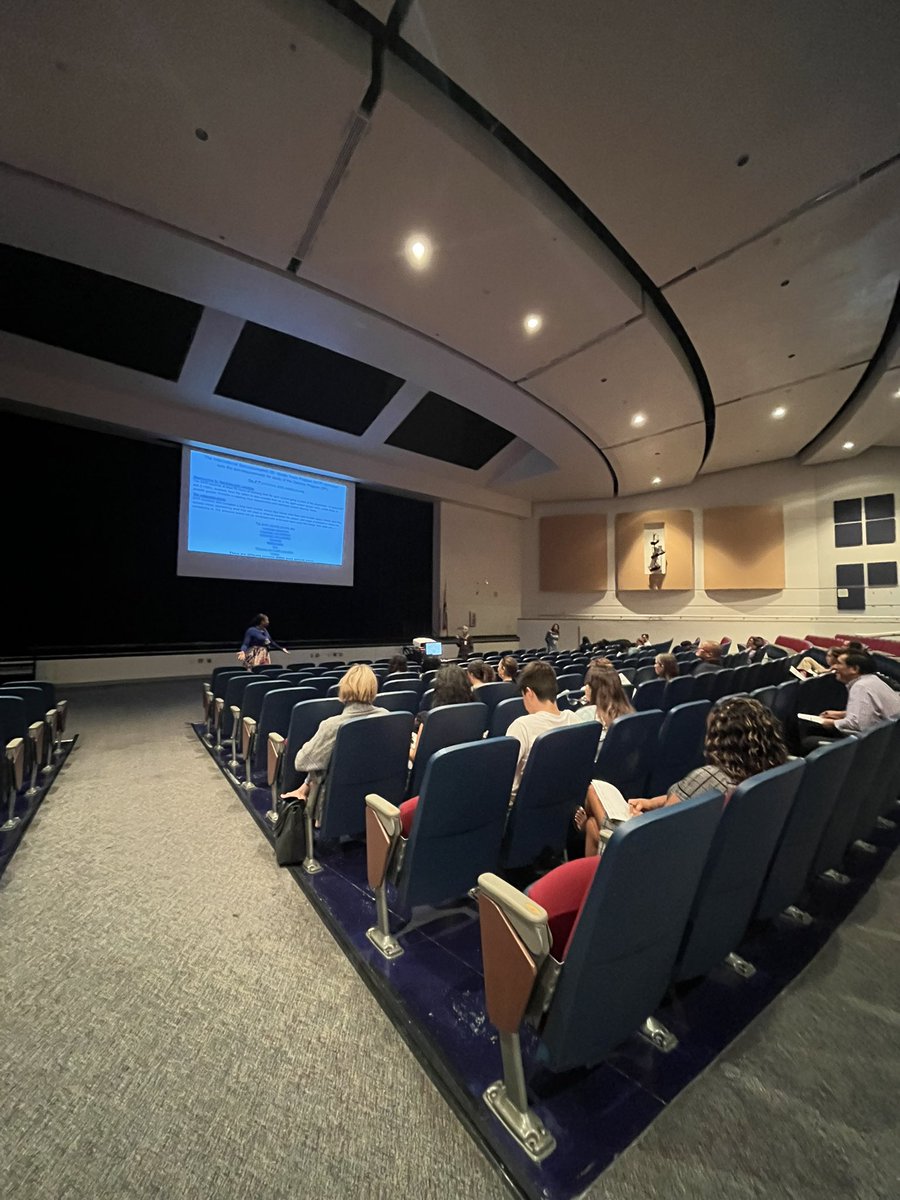 coachboruch's tweet image. A big thank you to everyone who attended our #IBParentNight @FHH_FalconFury tonight! 📚🎓 It was great to see so many engaged parents &amp;amp; students eager to learn about our @iborganization program. We&apos;re excited for the year ahead! 🌍📖 #IBforall @IBinPBCSD @pbcsd
