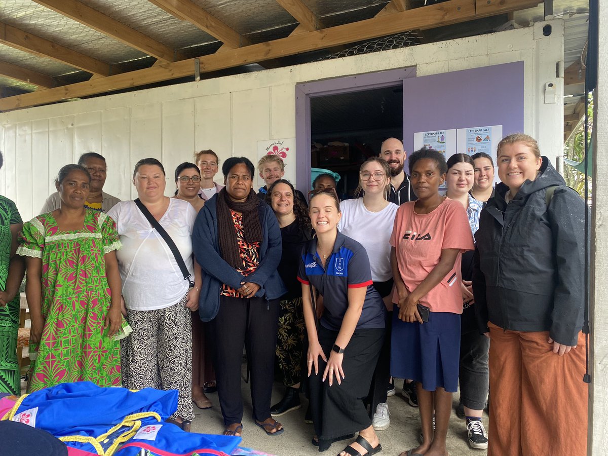 Loved seeing our @UOW @UOWASSH students engage with local agencies delivering gender based violence programs in Vanuatu and attending the Pacific Broadcasting Union Partnership Conference 2023 #ncp #socialwork #journalism #podcasting