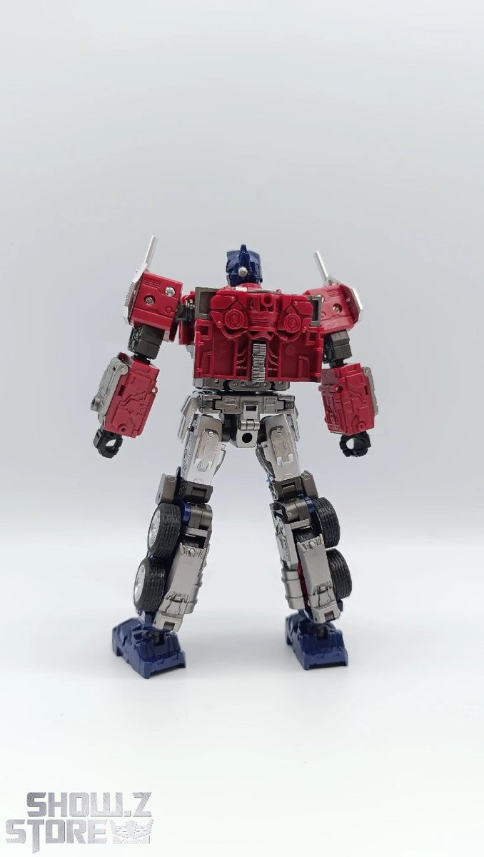 ShowZStore's tweet photo. [Coming Soon] BW TW1027 Cybertron Commander Optimus Prime
Material: ABS
Height: 18cm / 7.09"
$23.99 Free Shipping
--------
👇links👇
https://t.co/INvyDYp0Wc

#TW1027 #BWOP 
#actionfigure #transformer #modelkit #showzstore #Showzdailyreport https://t.co/j7ysAzajsU