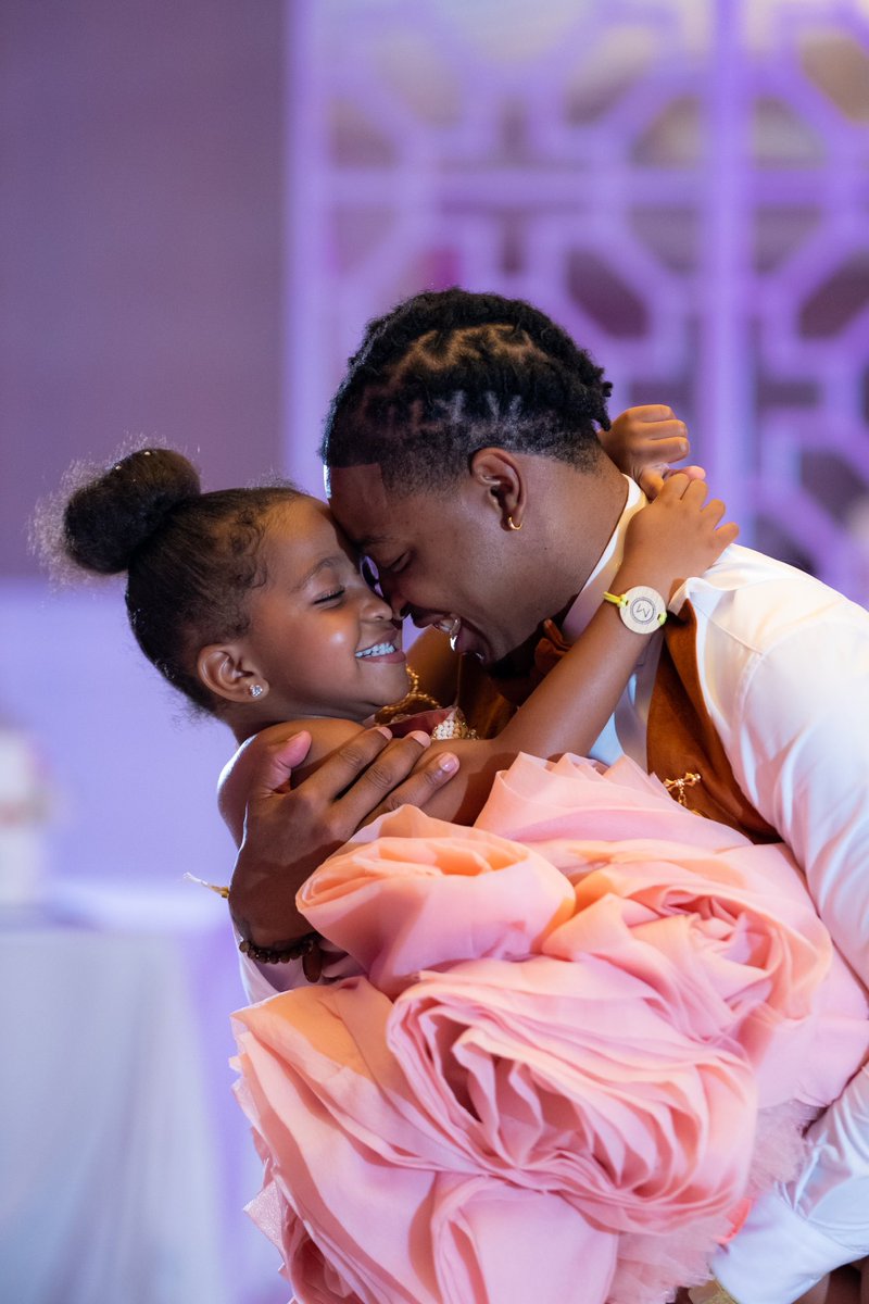 almightyjermiah's tweet photo. #BetterinWhitewedding https://t.co/oIn6wNNlEd