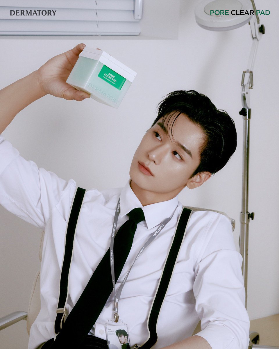 B on The B stand for 𝘽𝙚𝙖𝙪𝙩𝙞𝙛𝙪𝙡,  so it's a great choice to shield, pampering and protect your skin from any problems and keep them hydrated with Dermatory Korea.