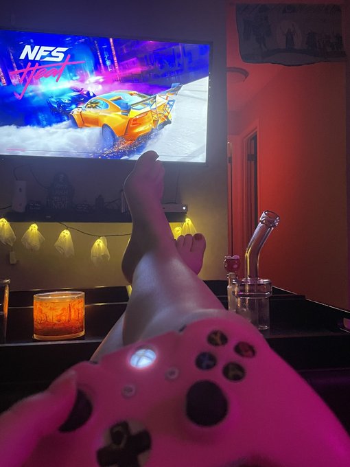 Anyone else still love the Need For Speed games? #nfs #racinggame #gamergirl #gamer #girlswhogame https://t<a href="/tag/gamer"class="tags"><span>#gamer</span></a><a href="/tag/gamergirl"class="tags"><span>#gamergirl</span></a><a href="/tag/girlswhogame"class="tags"><span>#girlswhogame</span></a><a href="/tag/nfs"class="tags"><span>#nfs</span></a><a href="/tag/racingg"class="tags"><span>#racingg</span></a>