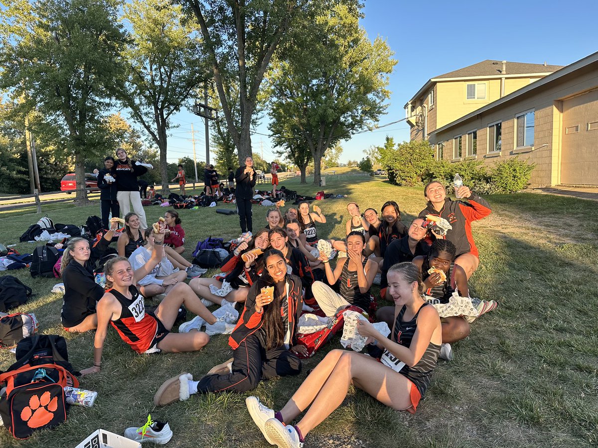 Great performance today at County. Varsity took 7th and open placed 2nd 💪🏻 Congratulations to Margo for placing 10th in the varsity race. Oh and Jimmy John’s for dinner was a hit!!!